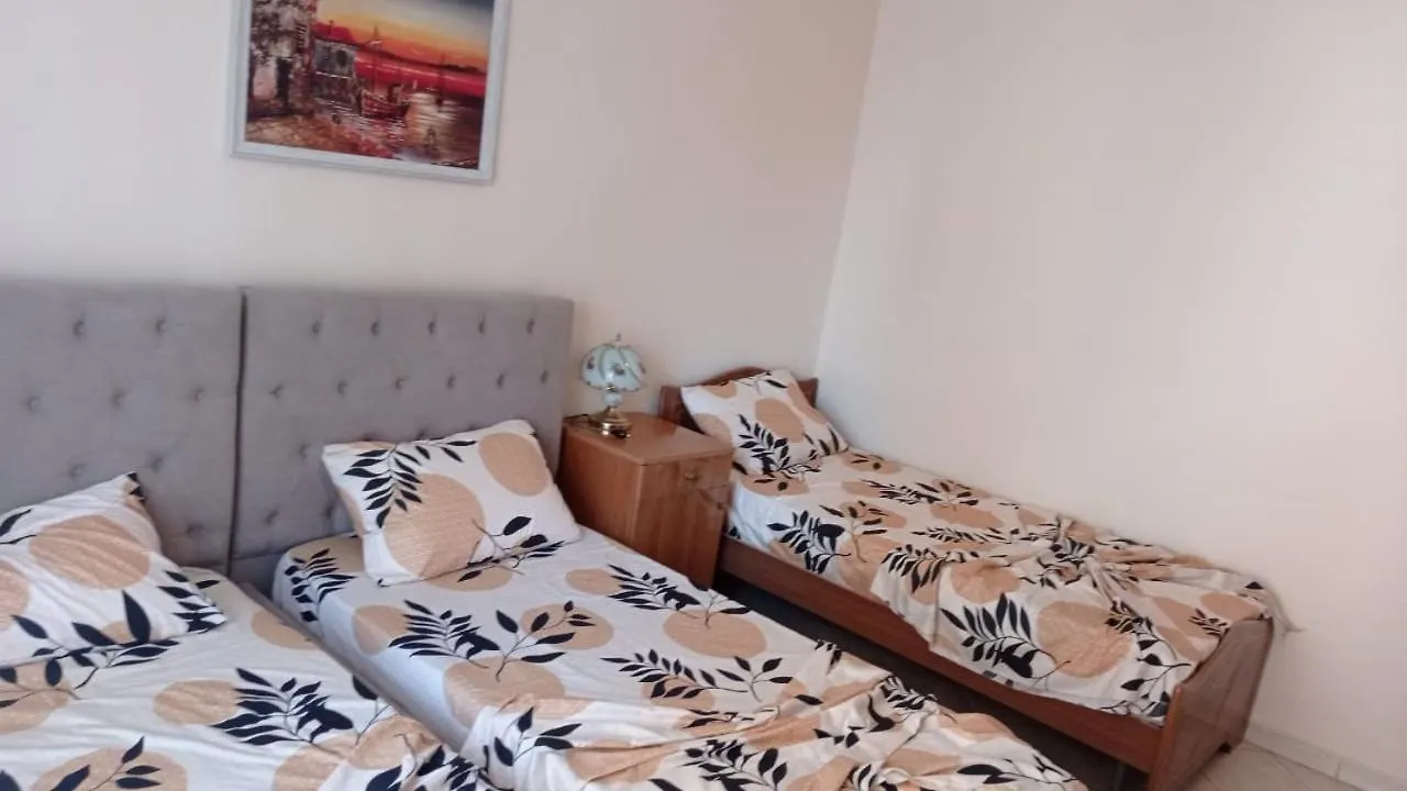 Andi'S Apartament Apartment Tirana