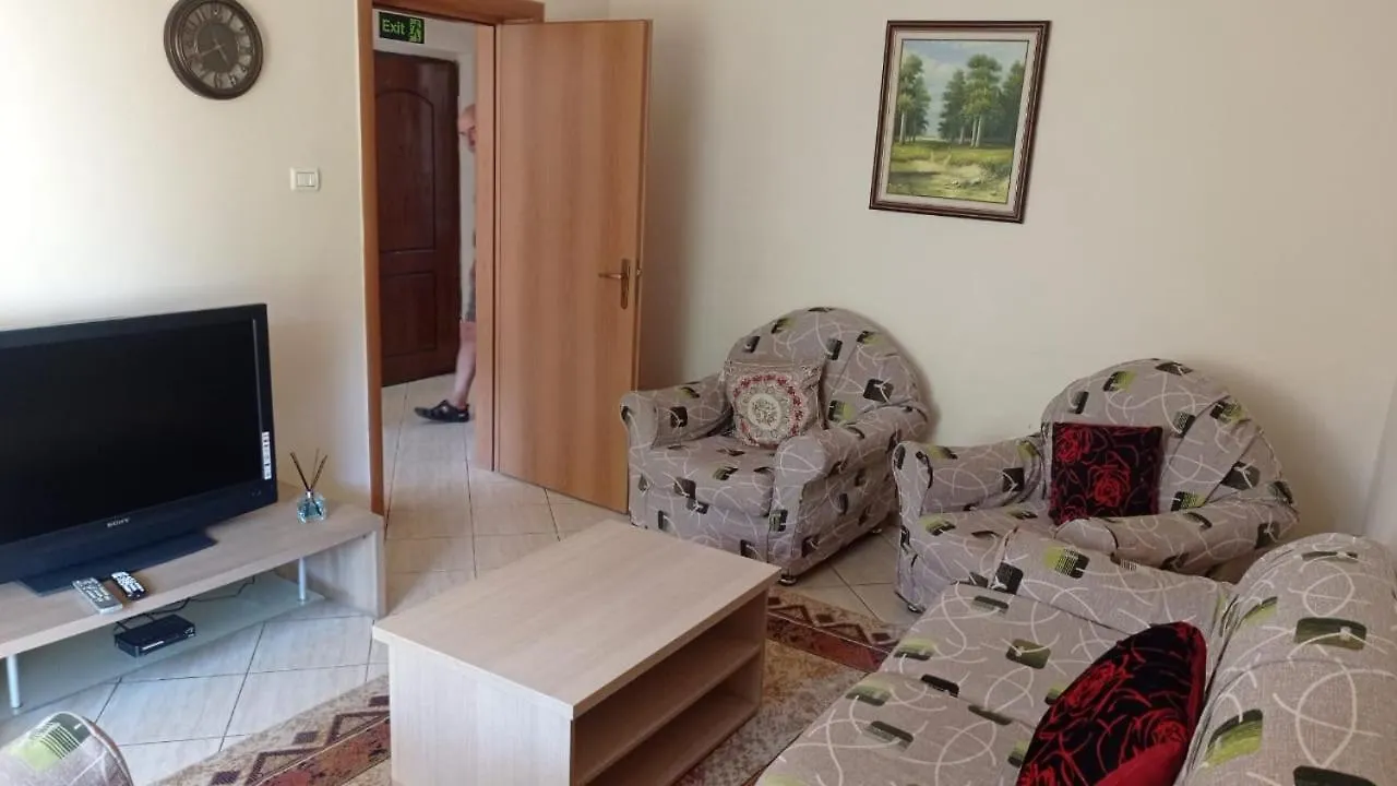 Andi'S Apartament Apartment Tirana Albania