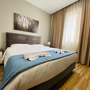 Bed & Breakfast Center Comfort, Tirana